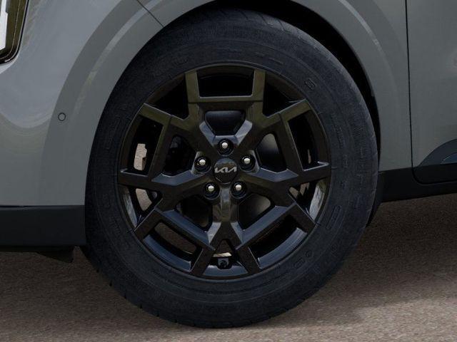 Photo of 2026 Ceramic Silver Kia Carnival