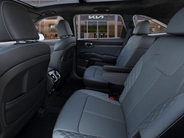 Photo of 2025 Gray Kia Sorento Hybrid