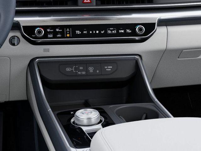 Photo of 2025 Snow White Pearl Kia Carnival Hybrid