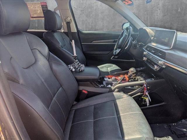 Photo of 2022 Black Copper Kia Telluride