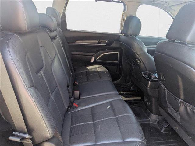 Photo of 2022 Black Copper Kia Telluride