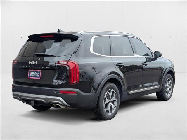Photo of 2022 Black Copper Kia Telluride