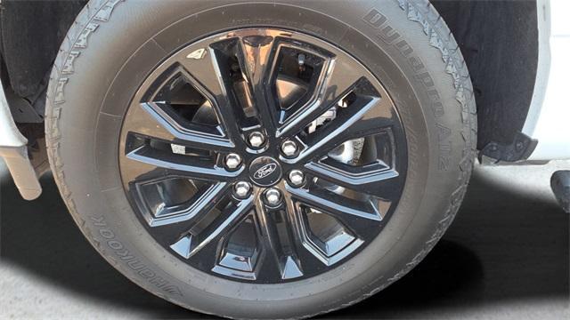 Photo of 2025 White Metallic Ford F-150