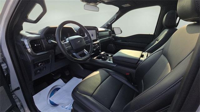 Photo of 2025 White Metallic Ford F-150