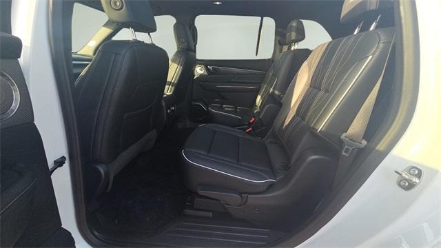 Photo of 2025 White Frost Tri-Coat Buick Enclave