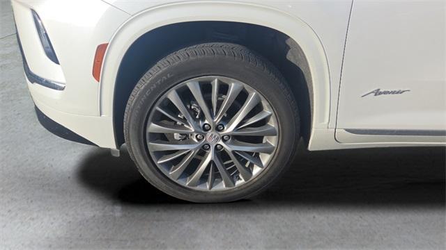 Photo of 2025 White Frost Tri-Coat Buick Enclave