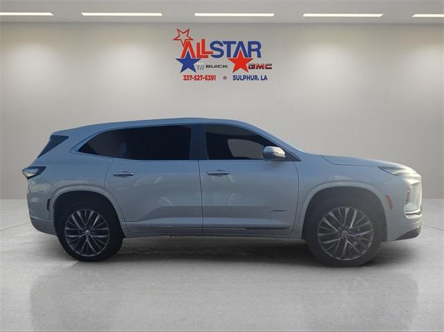 Photo of 2025 White Frost Tri-Coat Buick Enclave
