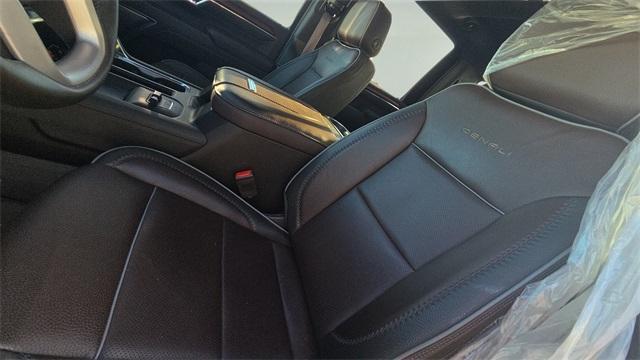 Photo of 2024 White Frost Tri-Coat GMC Sierra 3500