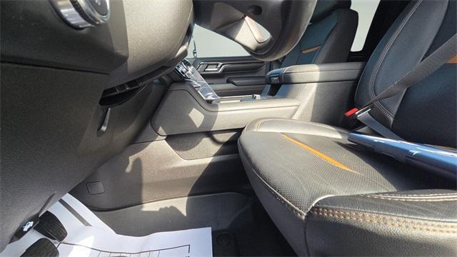 Photo of 2024 Summit White GMC Sierra 2500