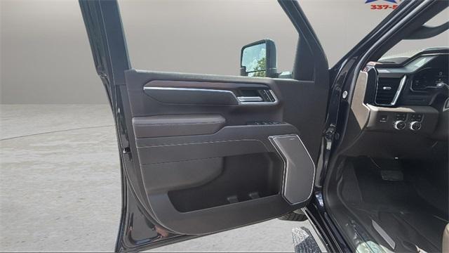Photo of 2025 Titanium GMC Sierra 2500
