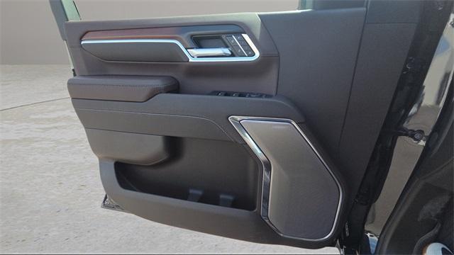 Photo of 2025 Titanium GMC Sierra 2500