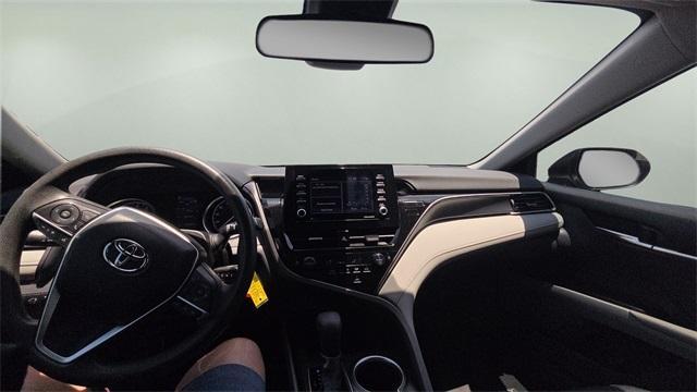Photo of 2022 Silver Toyota Camry