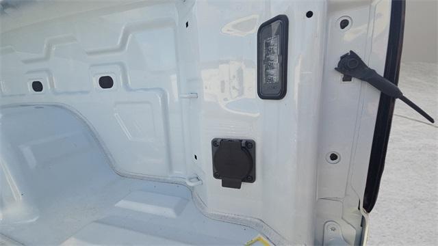 Photo of 2025 Summit White GMC Sierra 1500