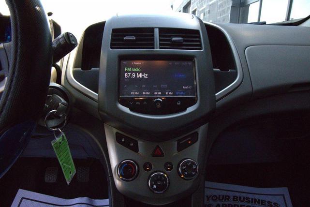 Photo of 2016 Kinetic Blue Metallic Chevrolet Sonic