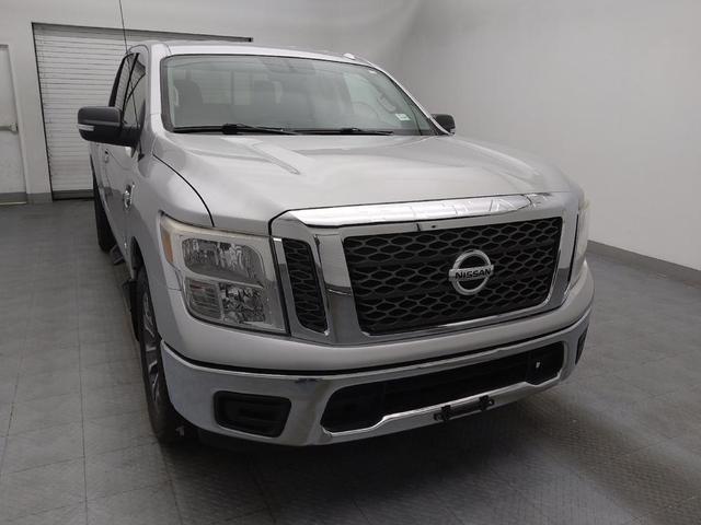 Photo of 2017 Brilliant Silver Nissan Titan