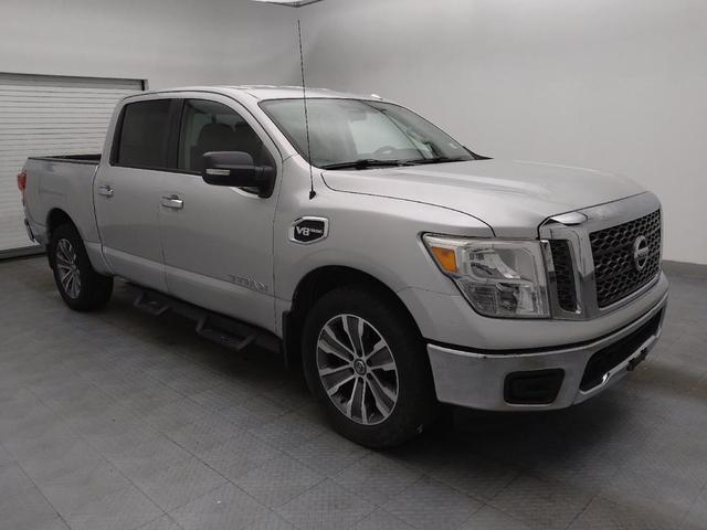 Photo of 2017 Brilliant Silver Nissan Titan
