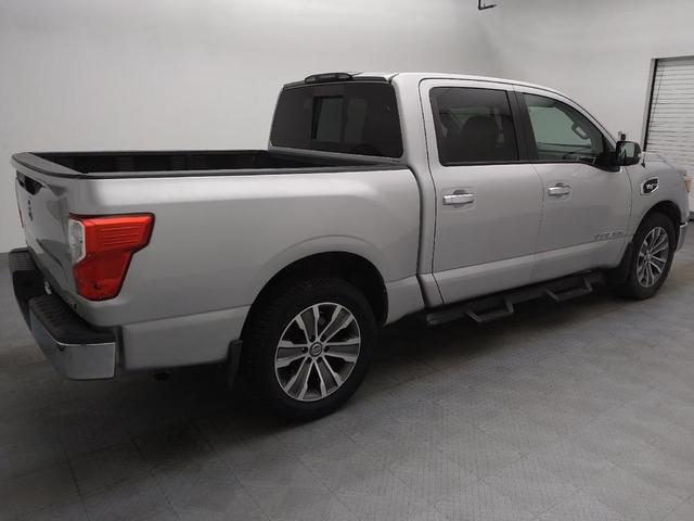 Photo of 2017 Brilliant Silver Nissan Titan