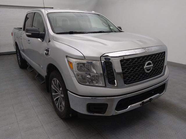 Photo of 2017 Brilliant Silver Nissan Titan