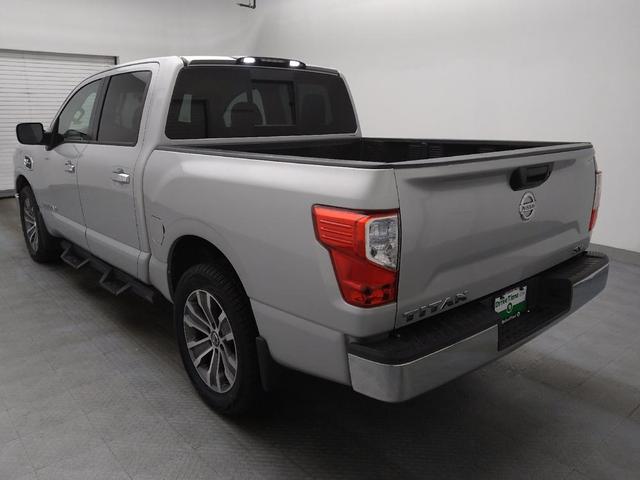 Photo of 2017 Brilliant Silver Nissan Titan