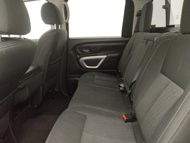 Photo of 2017 Brilliant Silver Nissan Titan