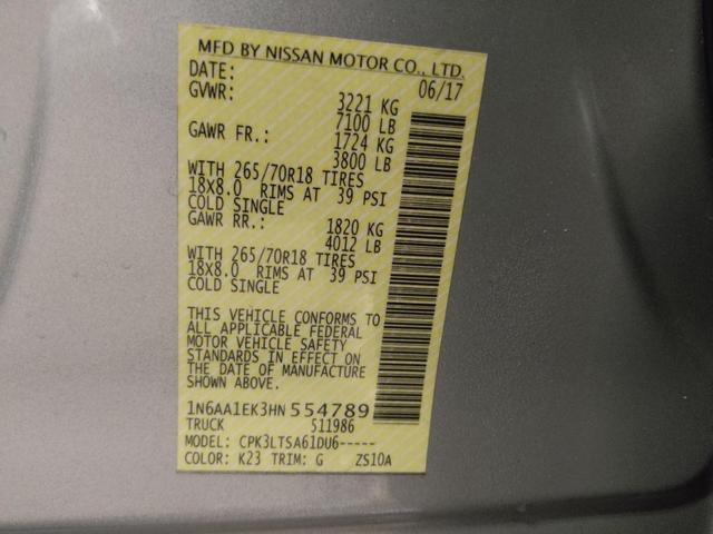 Photo of 2017 Brilliant Silver Nissan Titan