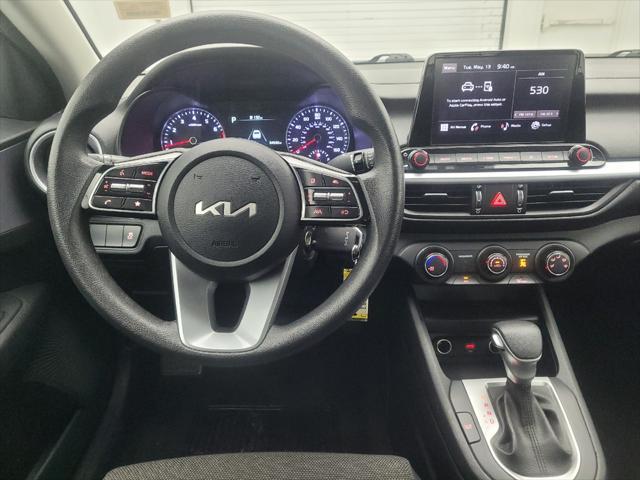 Photo of 2022 Snow White Pearl Kia Forte