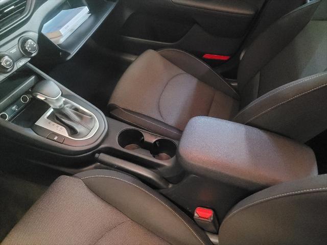 Photo of 2022 Snow White Pearl Kia Forte