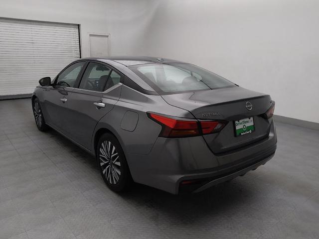 Photo of 2024 Gun Metallic Nissan Altima