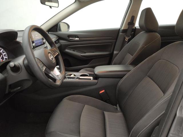 Photo of 2024 Gun Metallic Nissan Altima