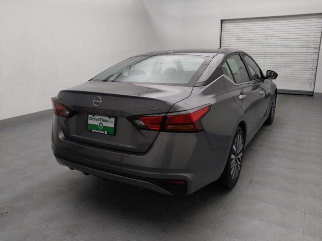 Photo of 2024 Gun Metallic Nissan Altima