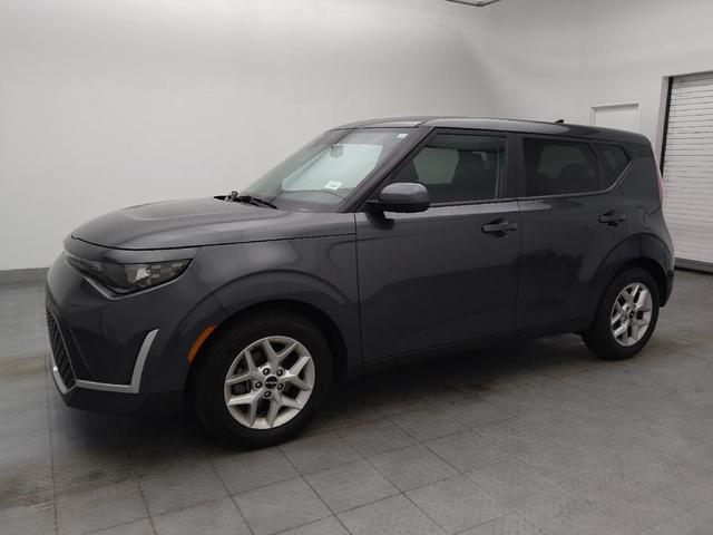 Photo of 2023 Gray Kia Soul