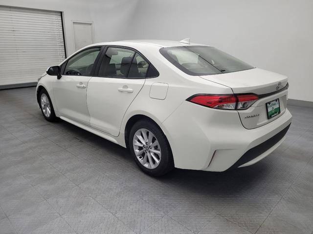 Photo of 2021 White Toyota Corolla