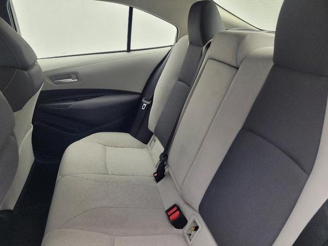 Photo of 2021 White Toyota Corolla