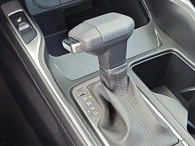 Photo of 2025 Wolf Gray Kia Sorento