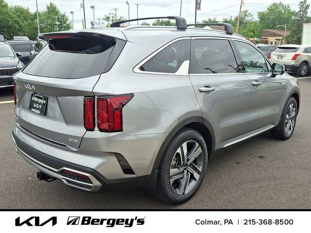 Photo of 2023 Steel Gray Kia Sorento Hybrid