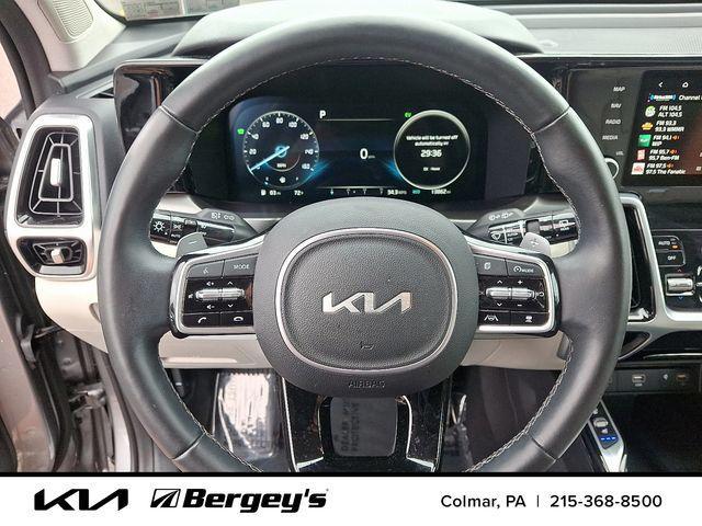 Photo of 2023 Steel Gray Kia Sorento Hybrid