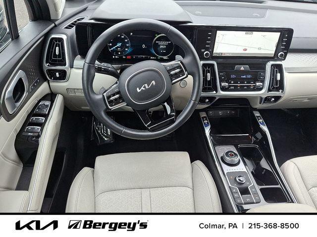 Photo of 2023 Steel Gray Kia Sorento Hybrid