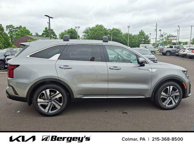 Photo of 2023 Steel Gray Kia Sorento Hybrid