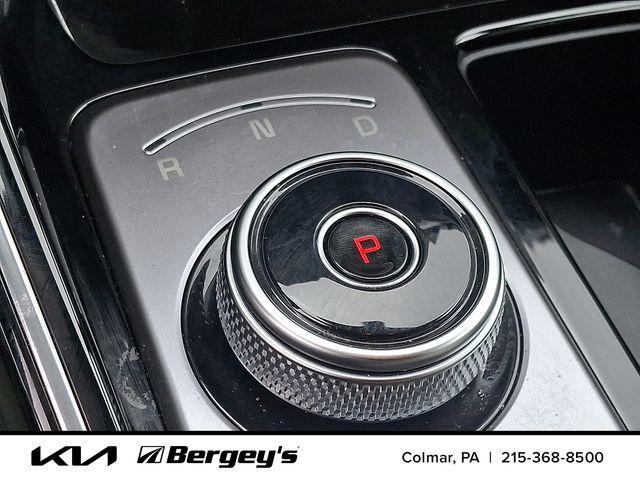 Photo of 2023 Steel Gray Kia Sorento Hybrid