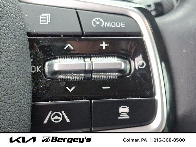 Photo of 2023 Steel Gray Kia Sorento Hybrid