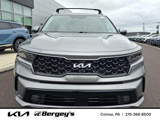 Photo of 2023 Steel Gray Kia Sorento Hybrid