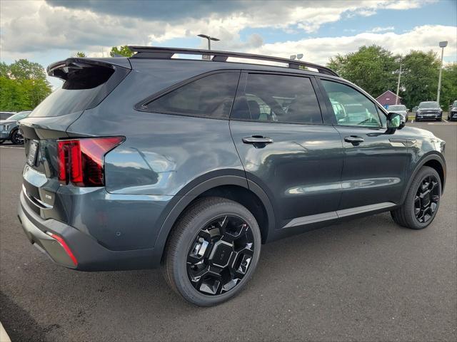 Photo of 2025 Gravity Grey Kia Sorento