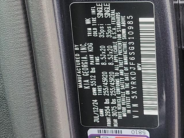 Photo of 2025 Gravity Grey Kia Sorento