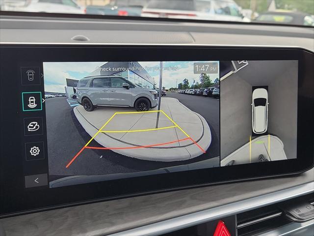 Photo of 2025 Gravity Grey Kia Sorento