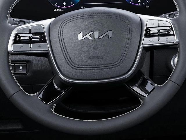 Photo of 2025 Wolf Gray Kia Telluride