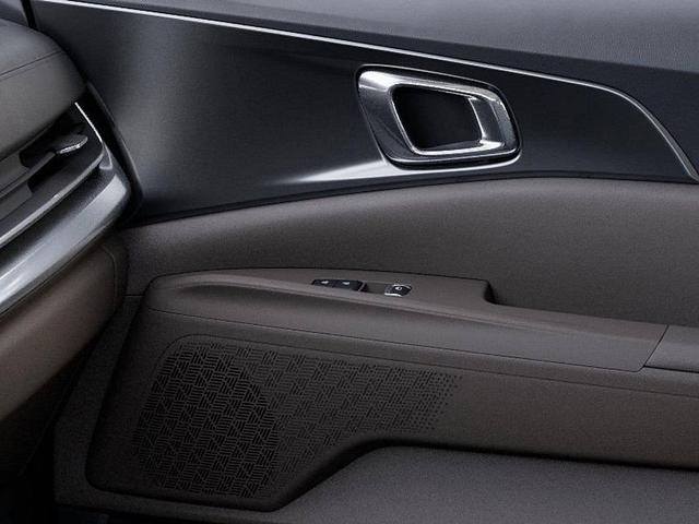 Photo of 2026 Red Kia Carnival