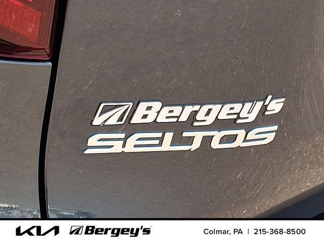 Photo of 2026 Gravity Gray Kia Seltos