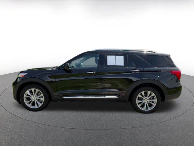 Photo of 2024 Agate Black Metallic Ford Explorer