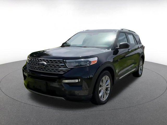 Photo of 2024 Agate Black Metallic Ford Explorer
