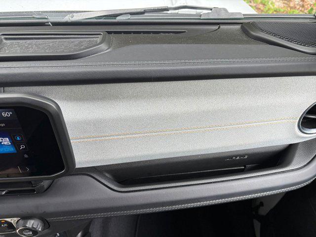 Photo of 2025 Bright White Clearcoat Jeep Wrangler